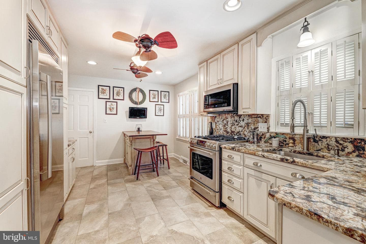 718 Bedford Road photo 24