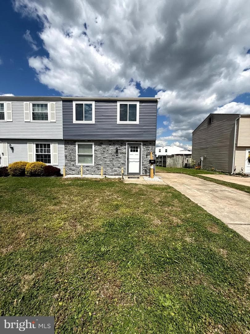 701 Shore Drive photo 4