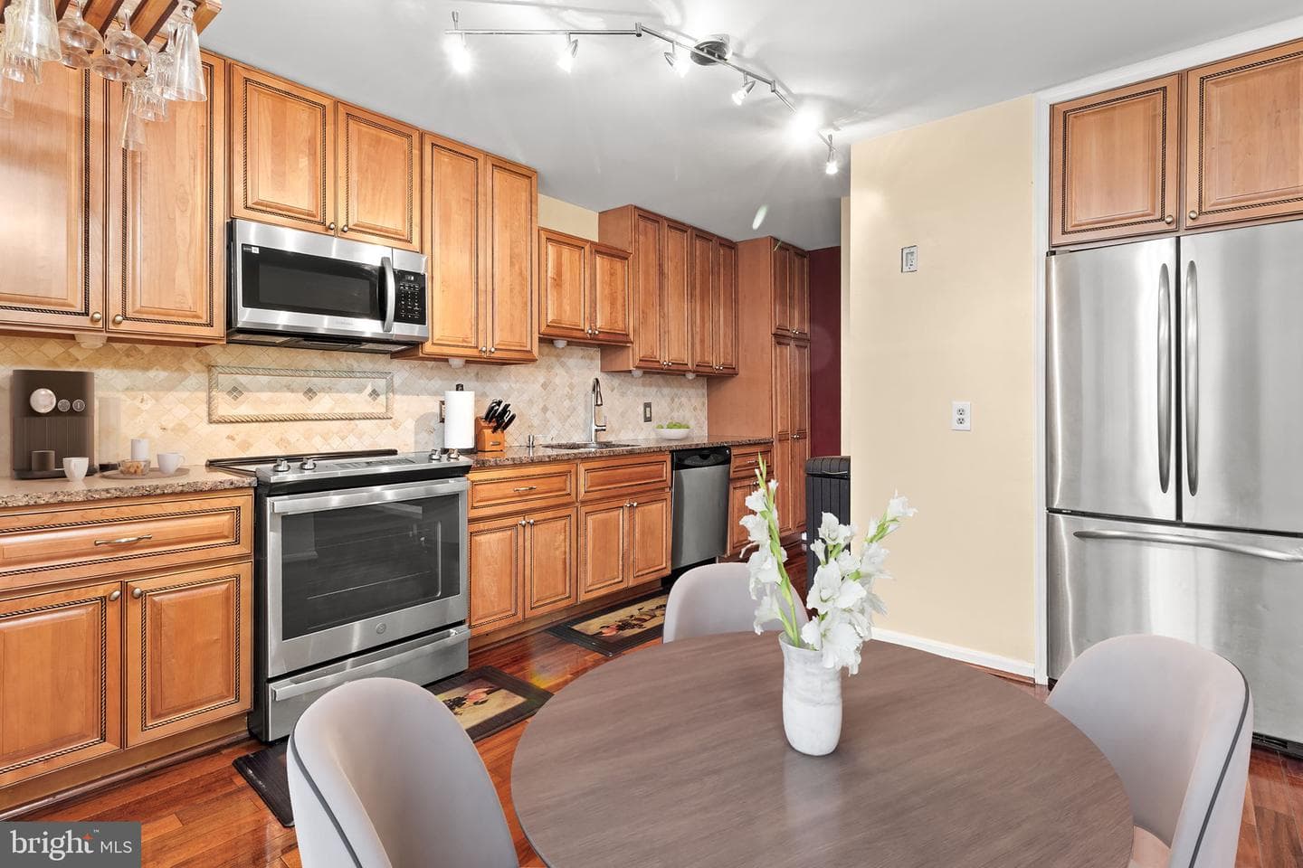 3637 Longridge Court photo 12