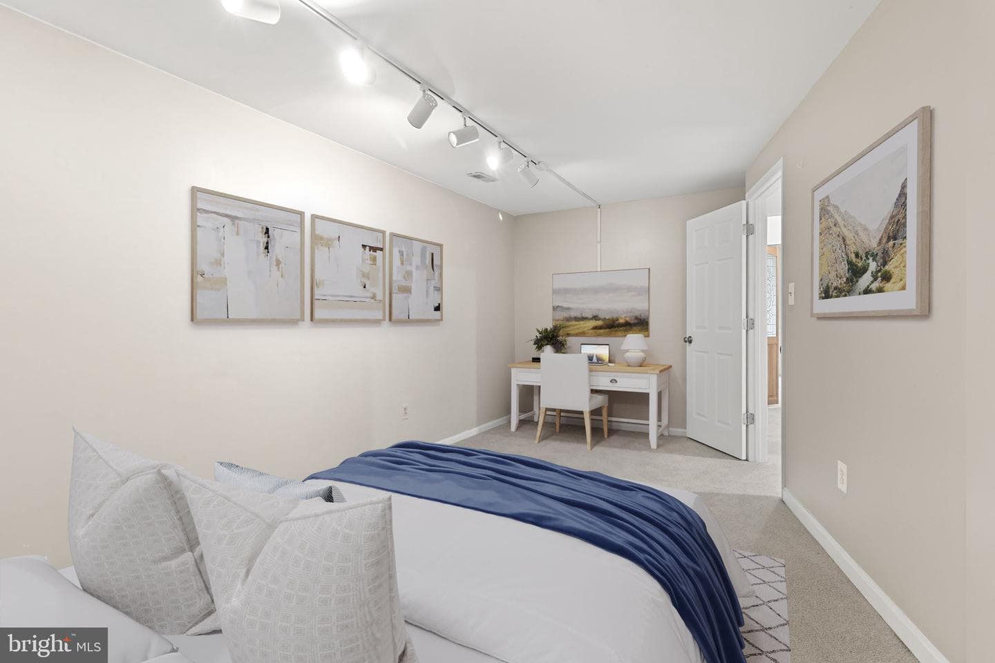 3637 Longridge Court photo 36