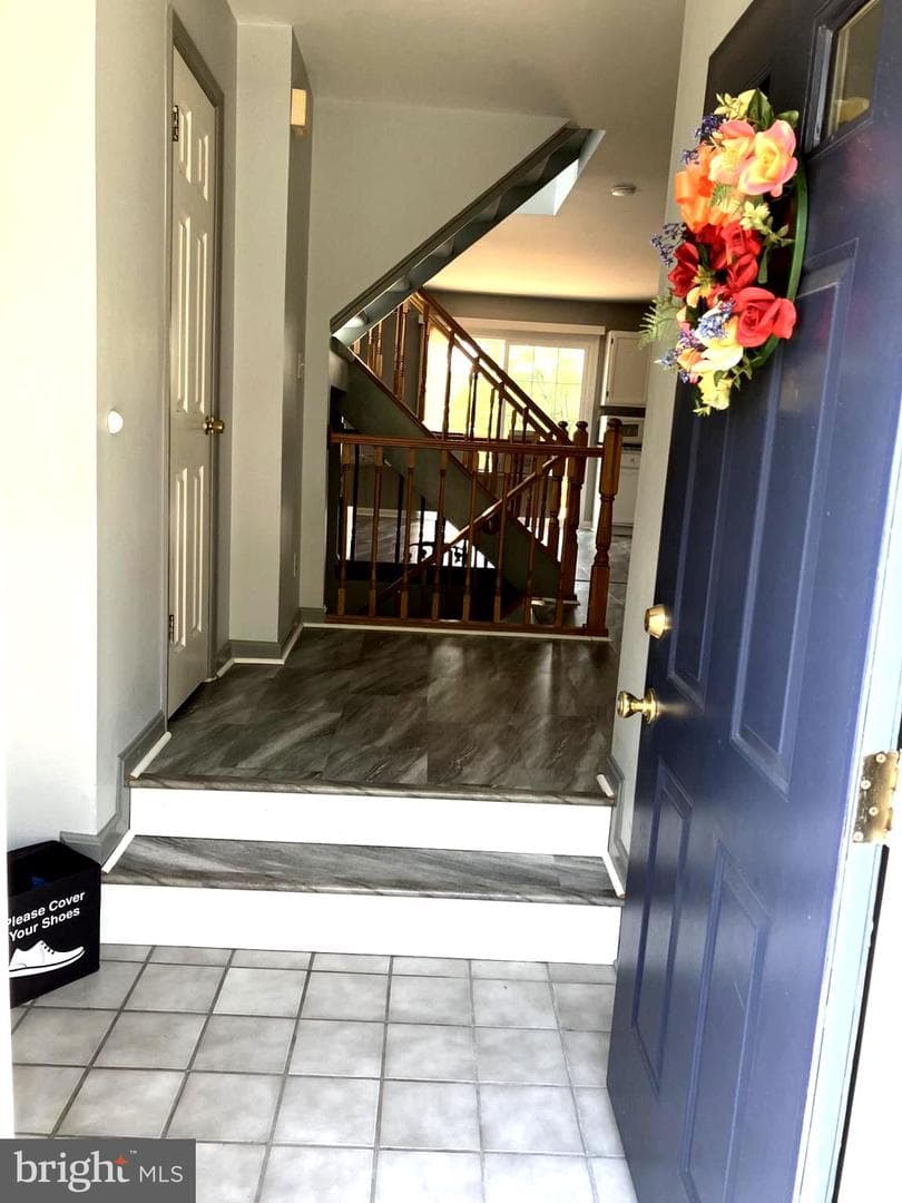 924 Buckland Place photo 2