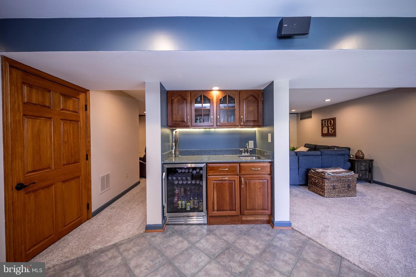 906 Featherstone Court photo 39