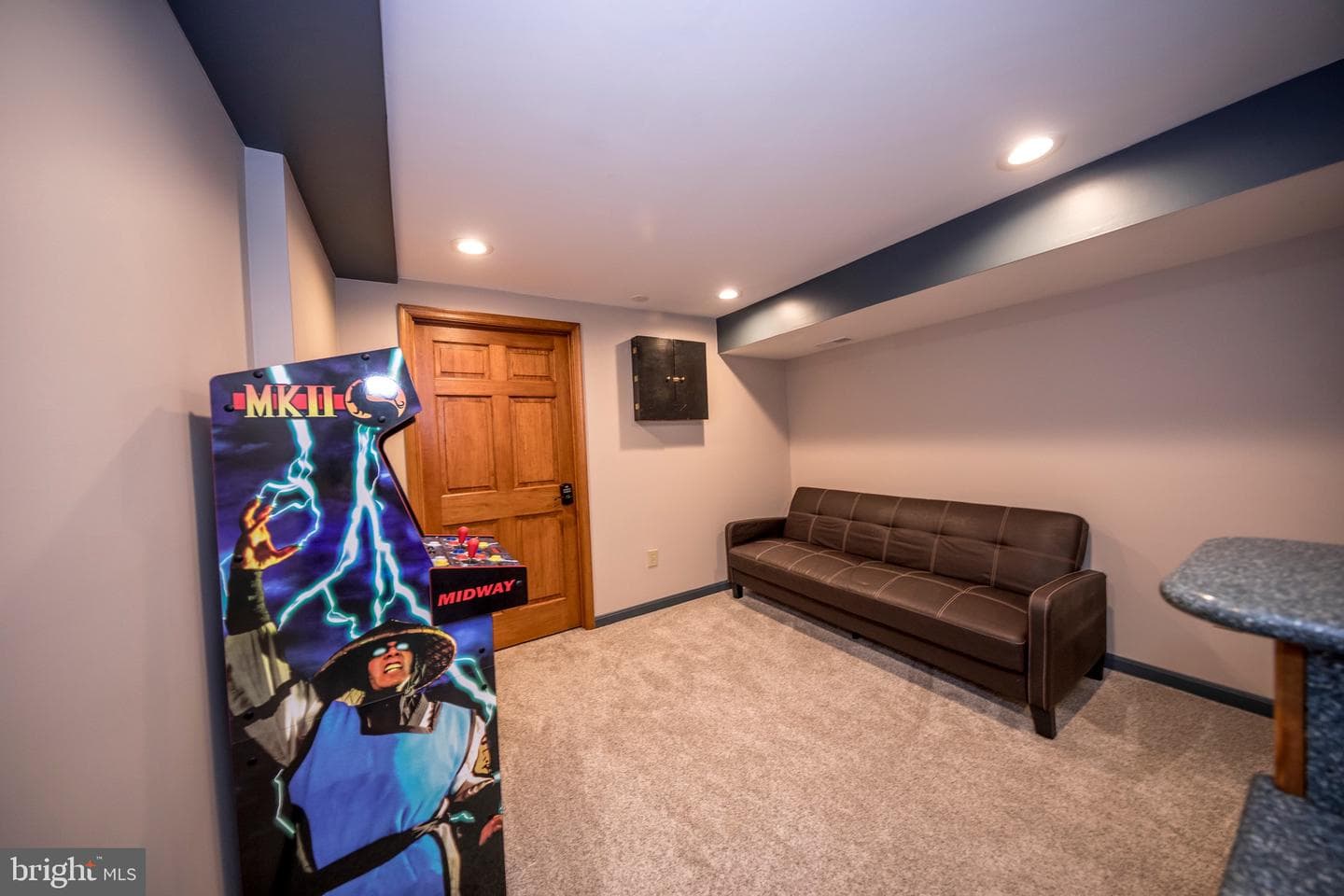 906 Featherstone Court photo 43