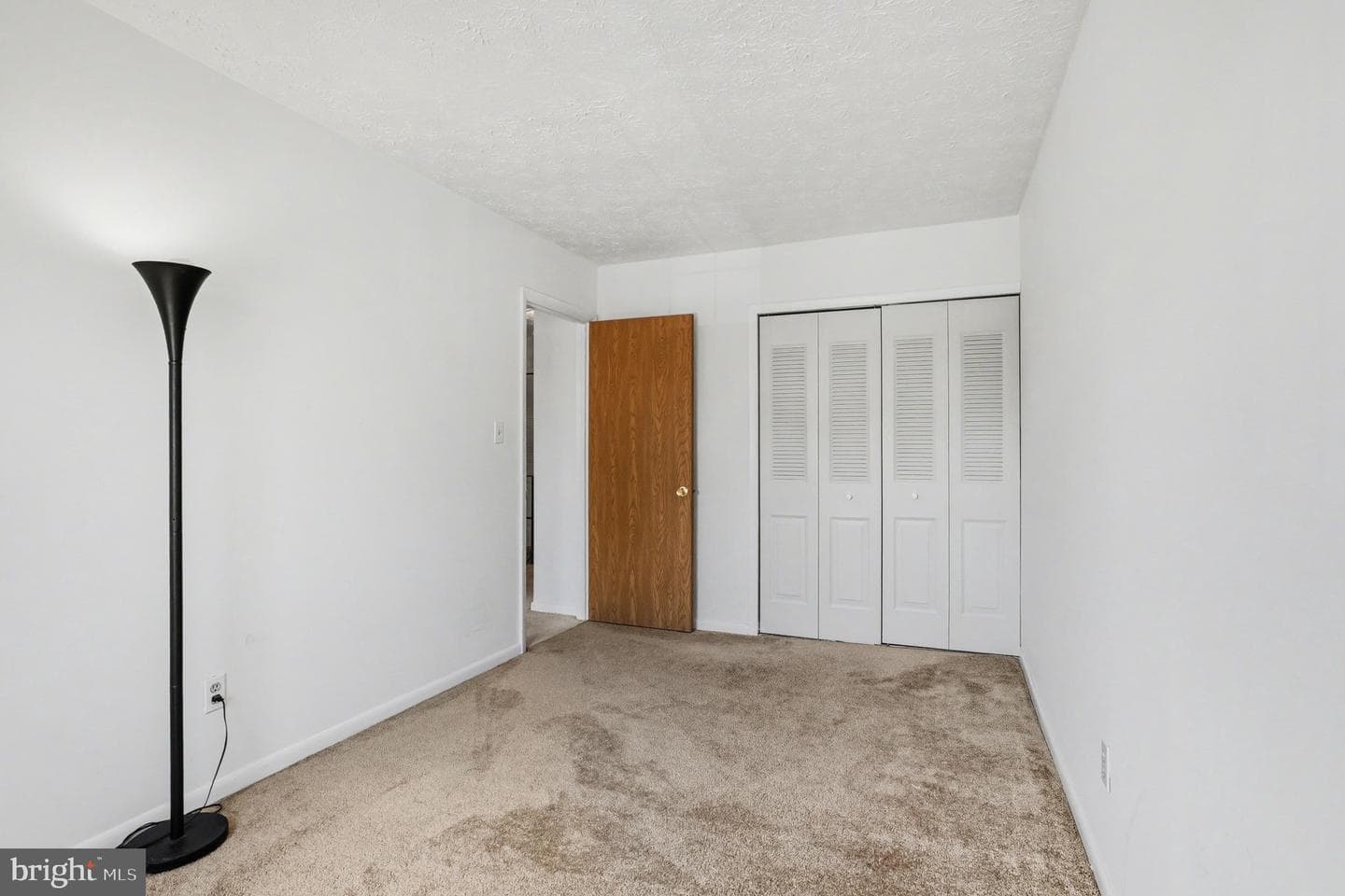 1004 Lake Front Drive photo 20