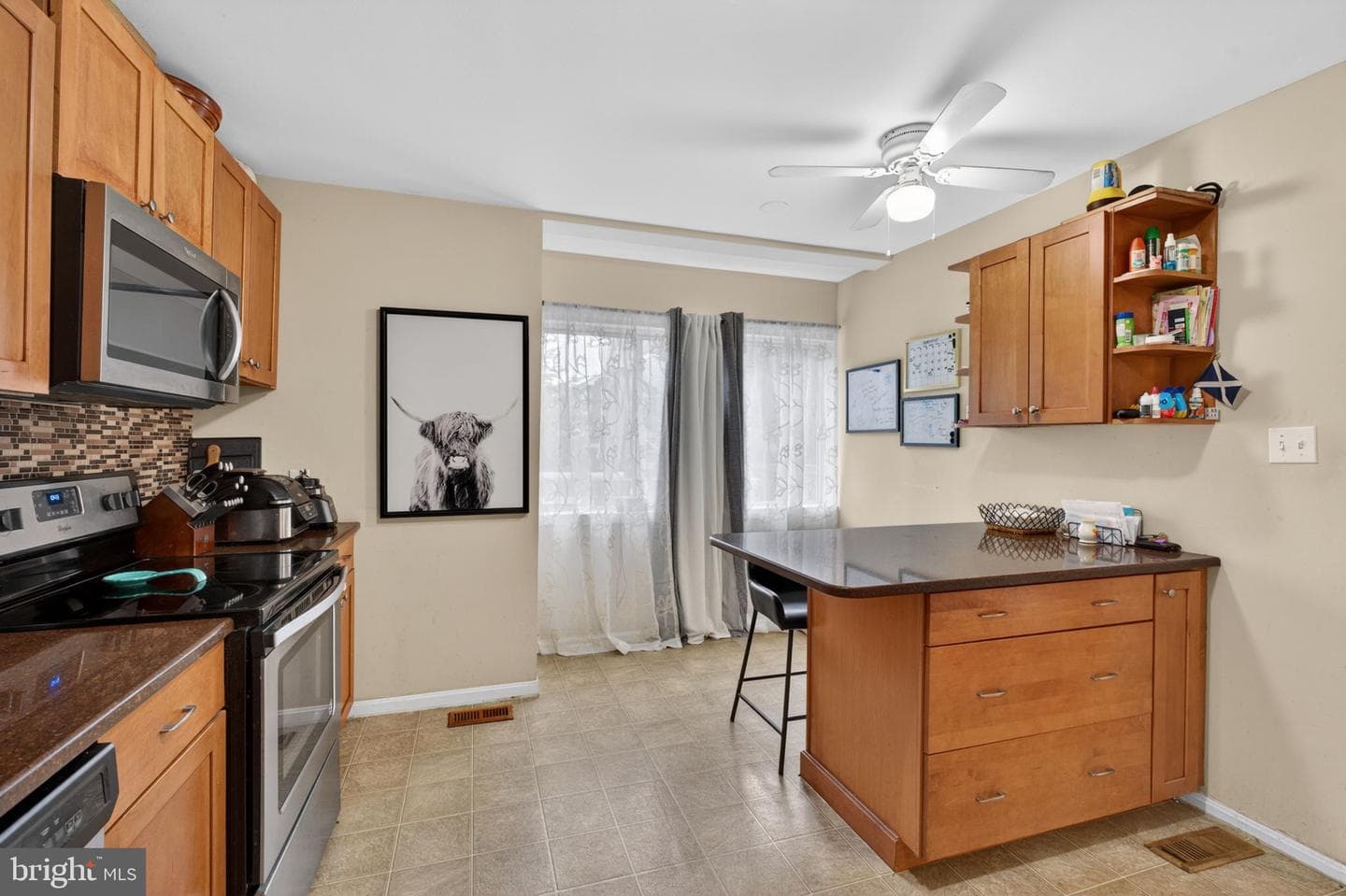 426 Kentmore Terrace photo 17