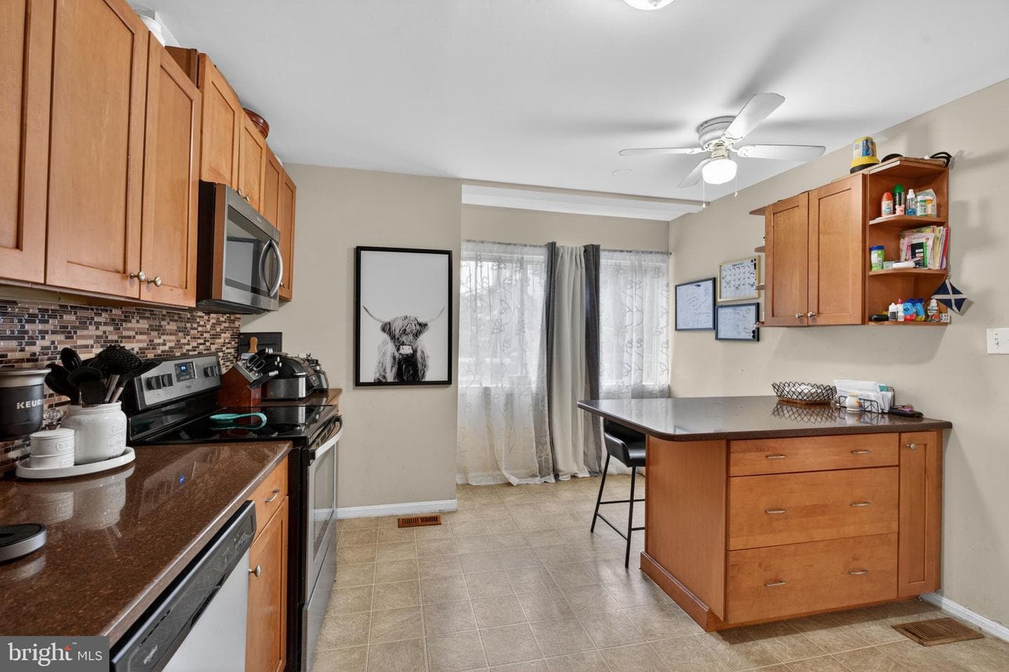 426 Kentmore Terrace photo 19