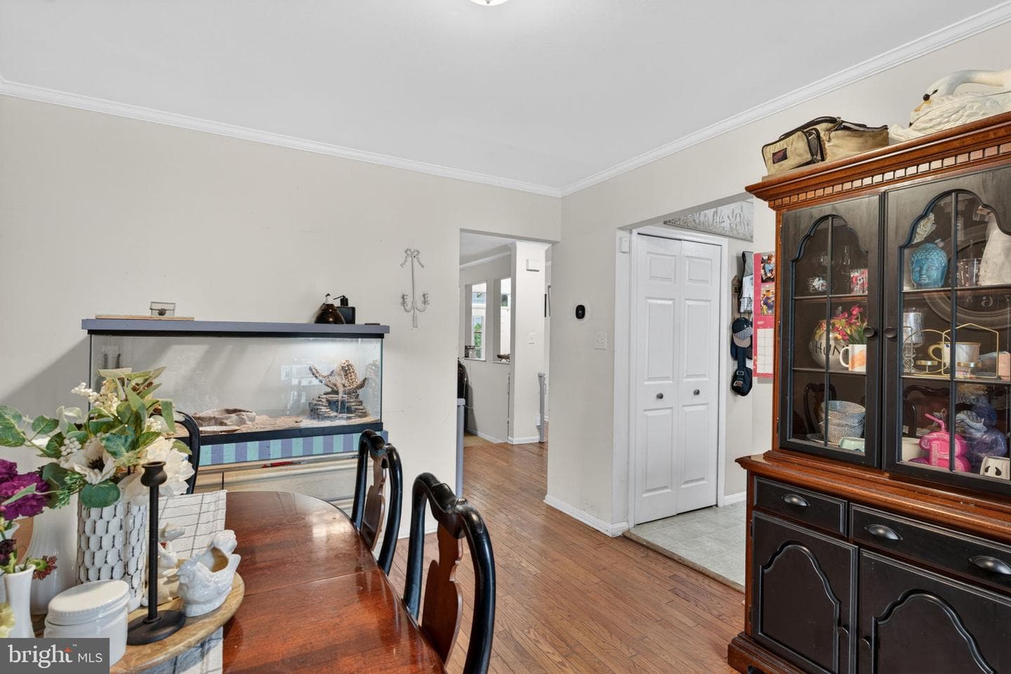 426 Kentmore Terrace photo 21