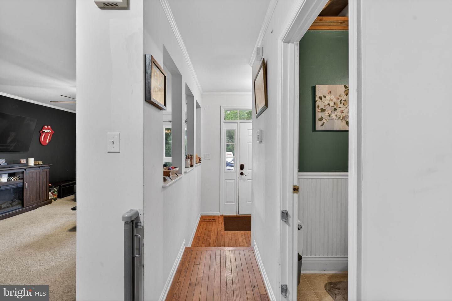 426 Kentmore Terrace photo 7