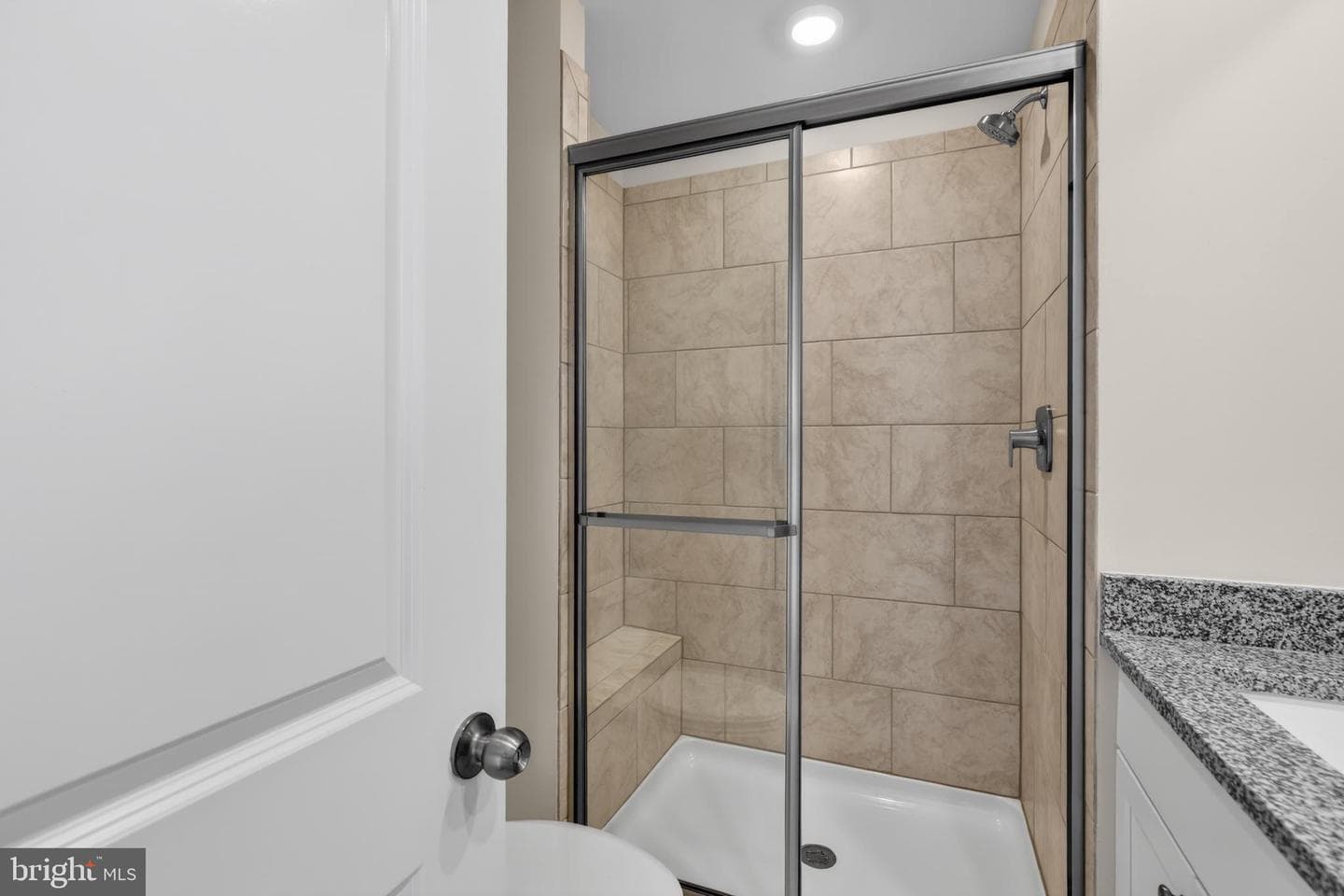 339 Hackley Drive photo 12