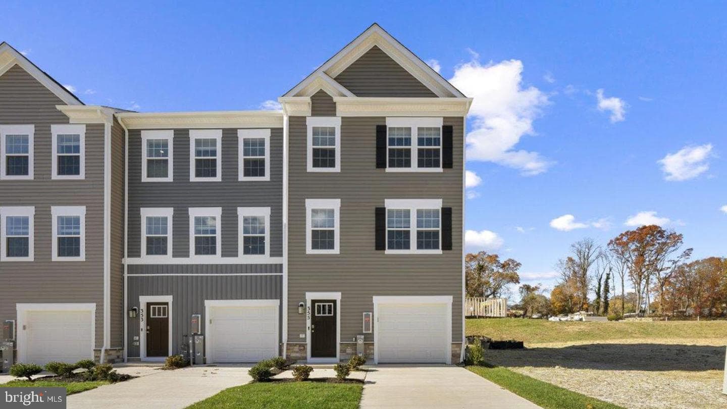 367 Hackley Drive photo 6