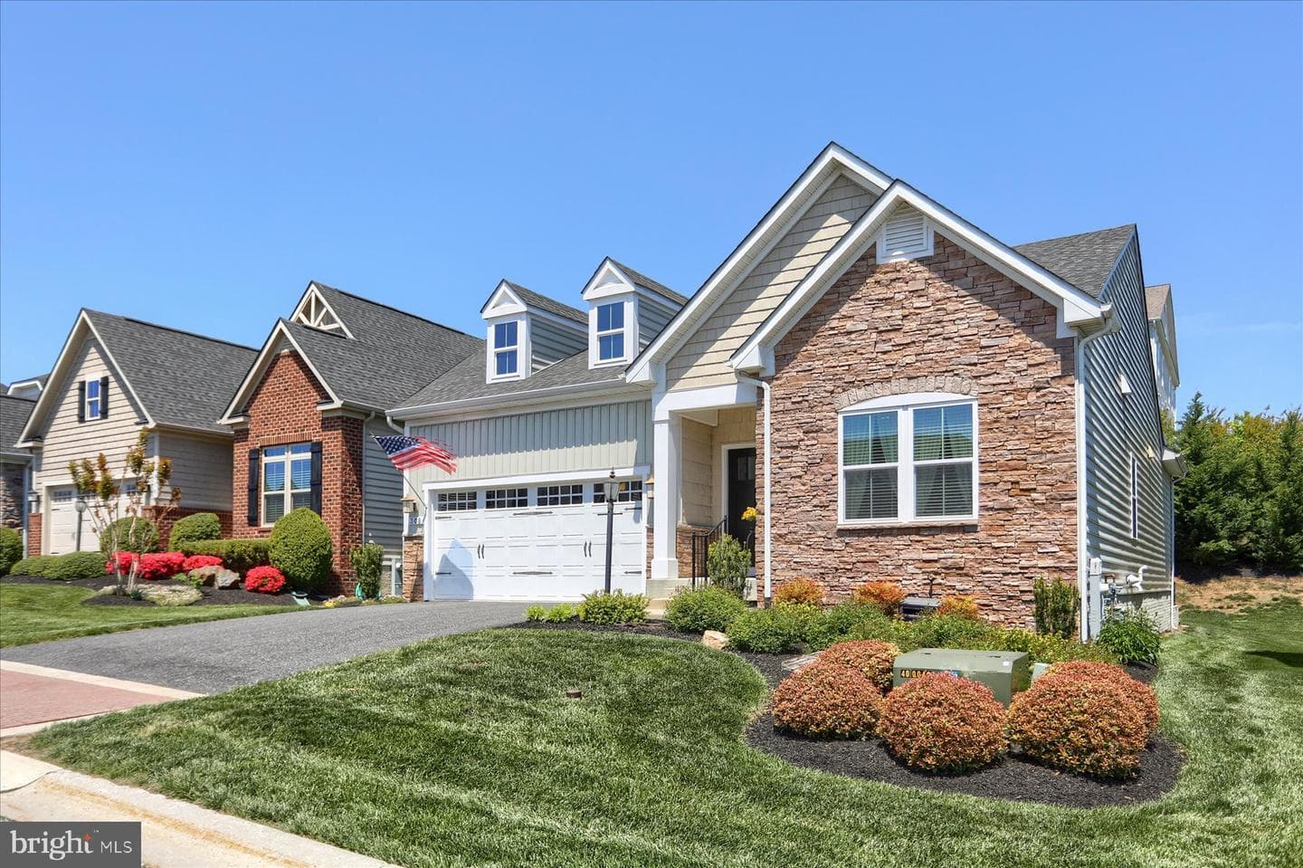 308 Gallant Fox Drive photo 2