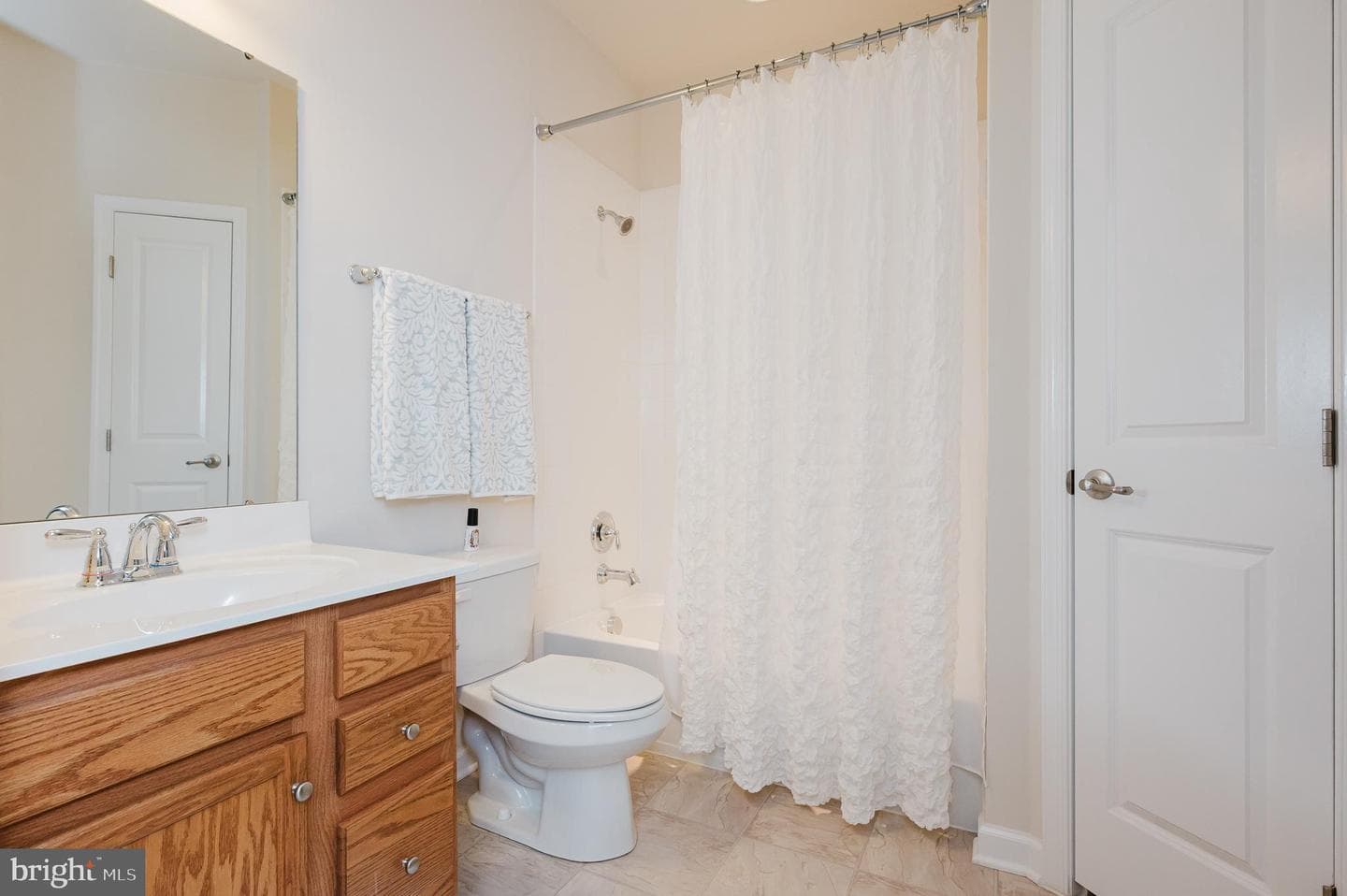 303 Lothian Way #303 photo 11