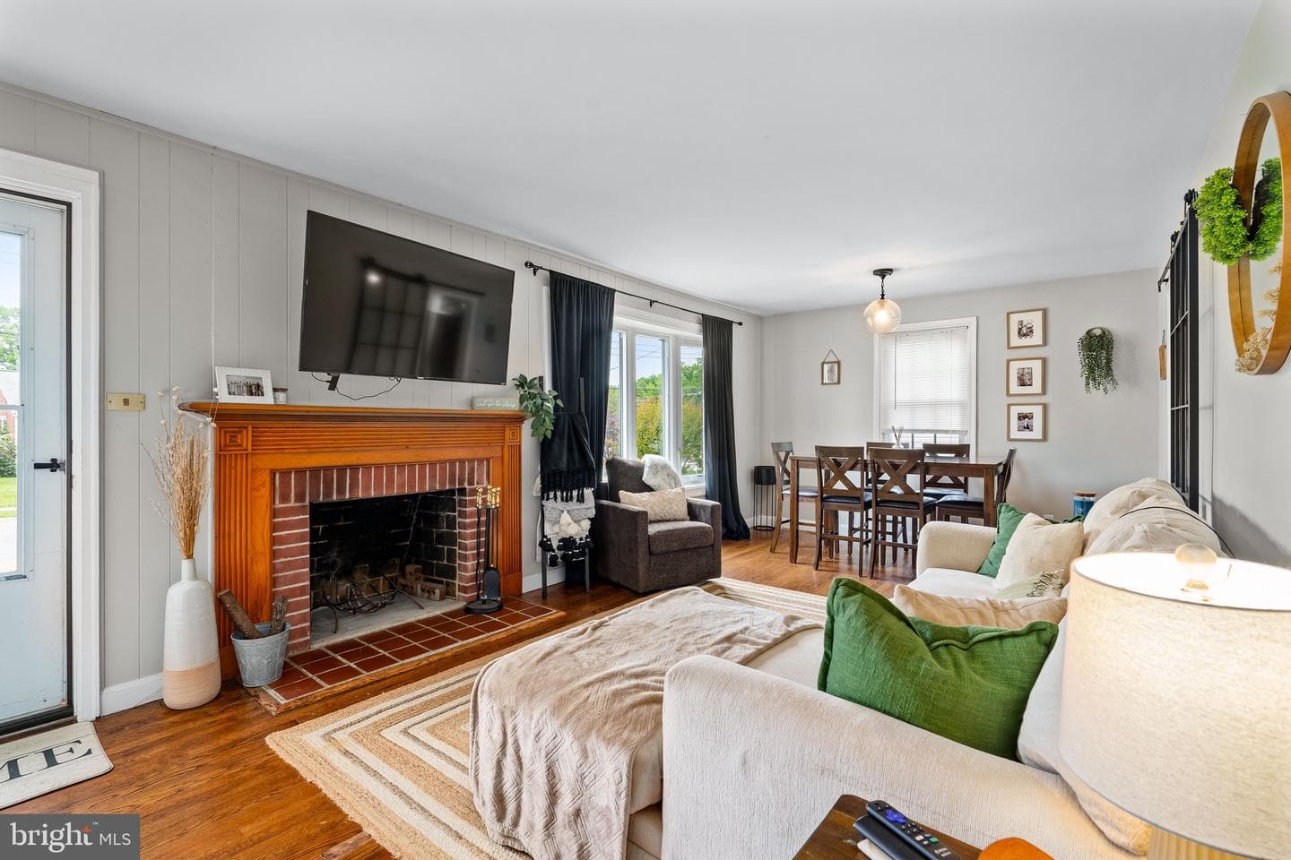 610 Colaine Drive photo 7