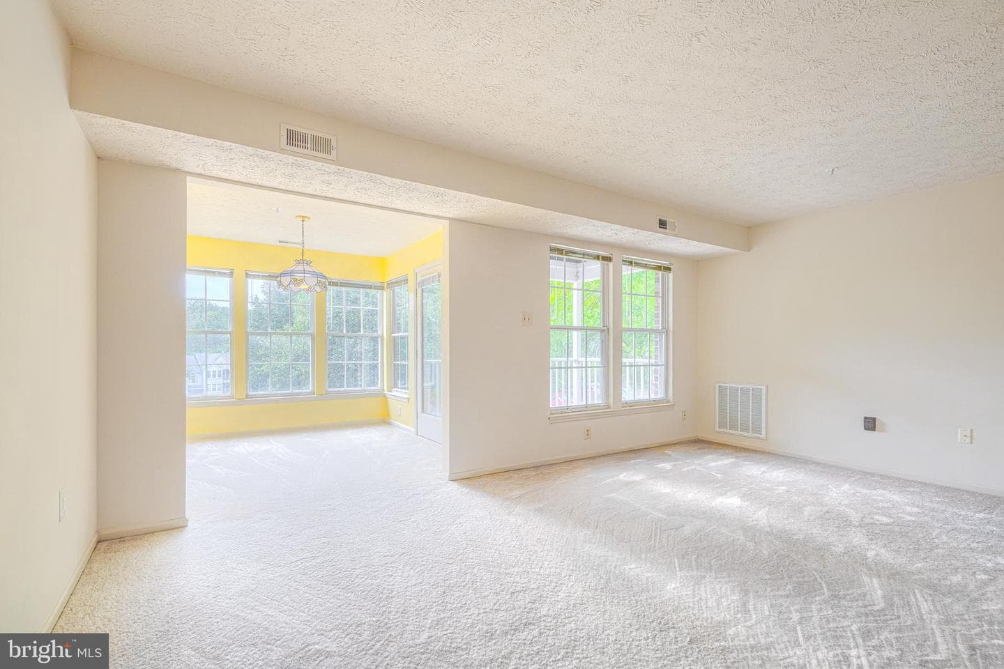 902 Jessicas Lane #902-E photo 10