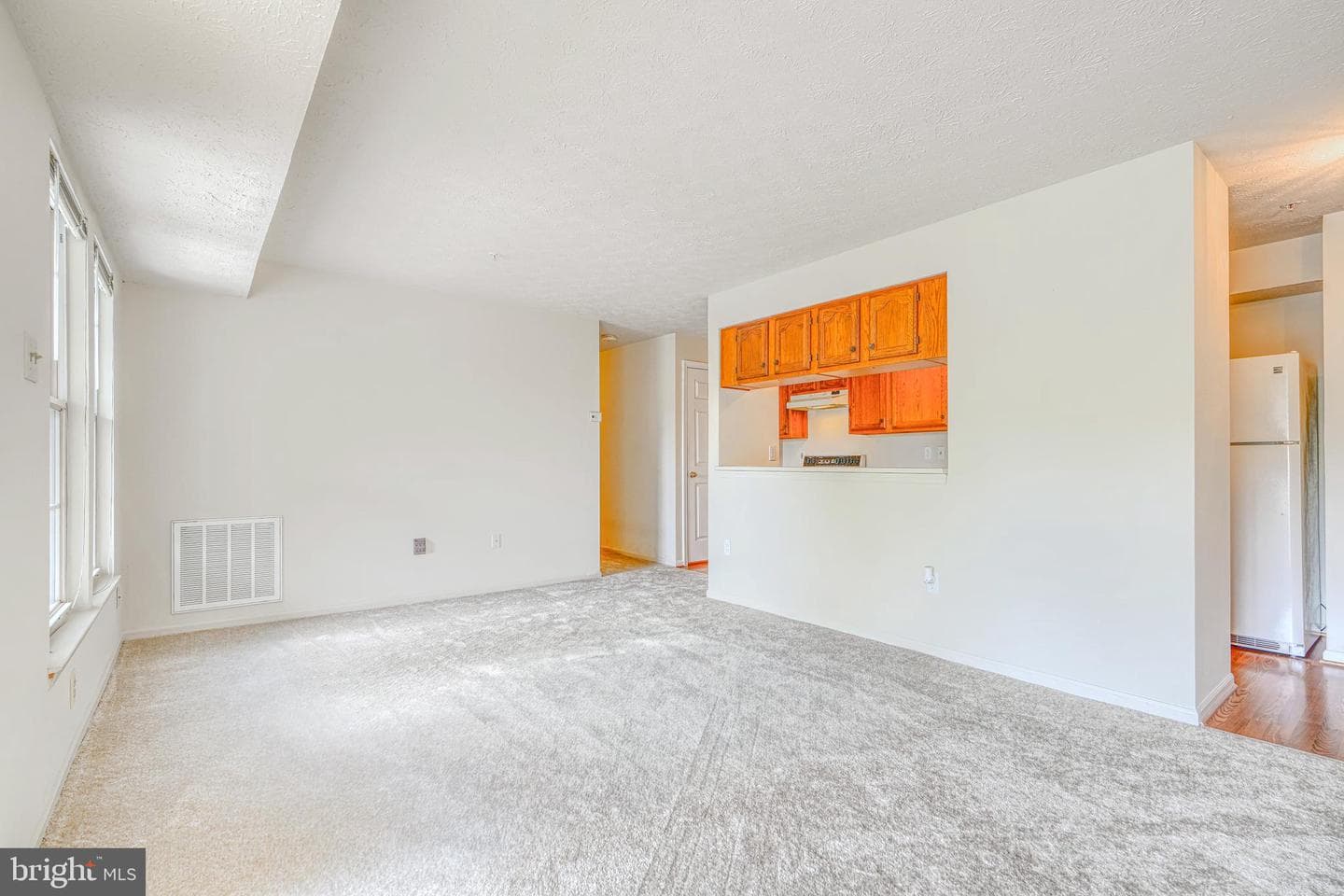 902 Jessicas Lane #902-E photo 11
