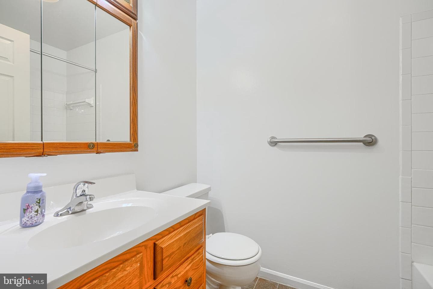 902 Jessicas Lane #902-E photo 21