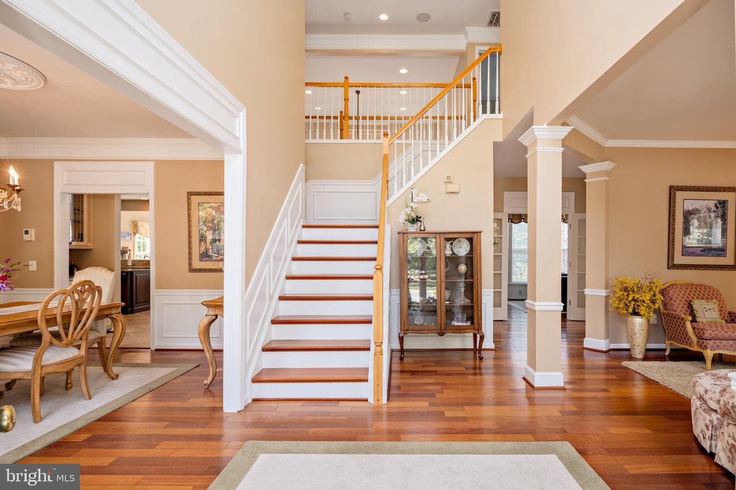 1105 Saddleback Way photo 2
