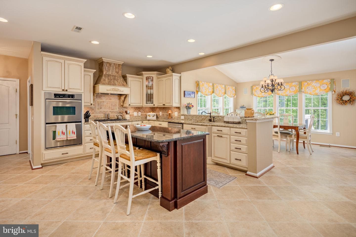 1105 Saddleback Way photo 20