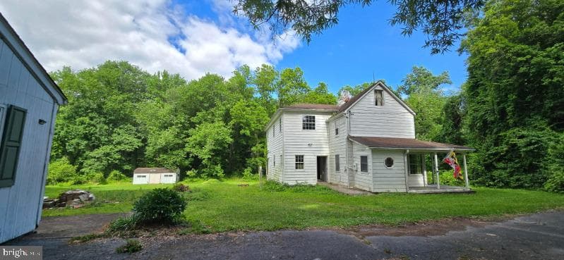 337 N Earlton Road photo 8