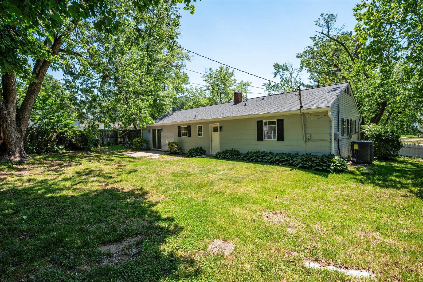 621 Wingleaf Court photo 32
