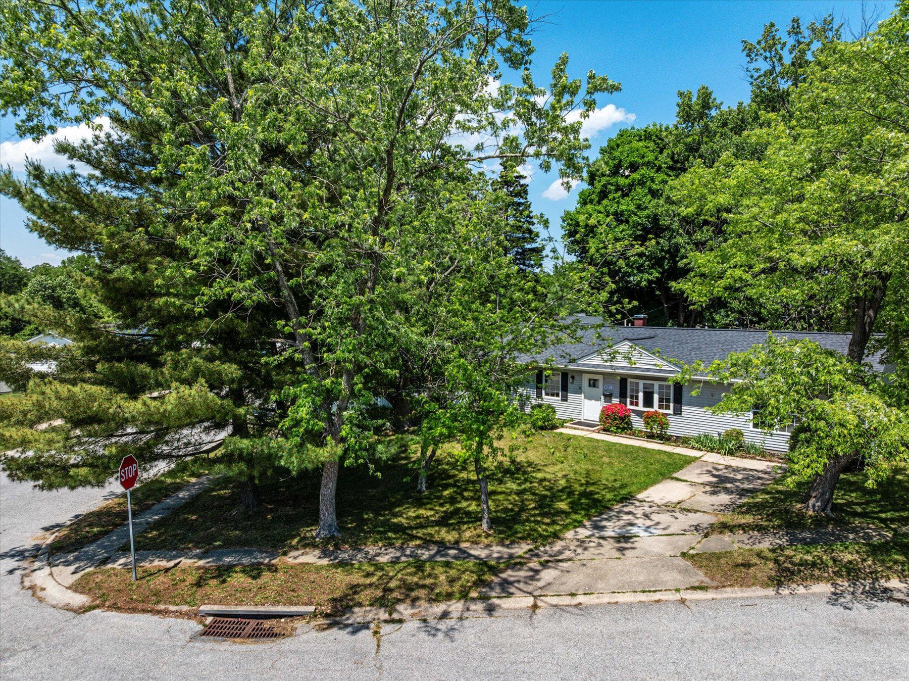 621 Wingleaf Court photo 36