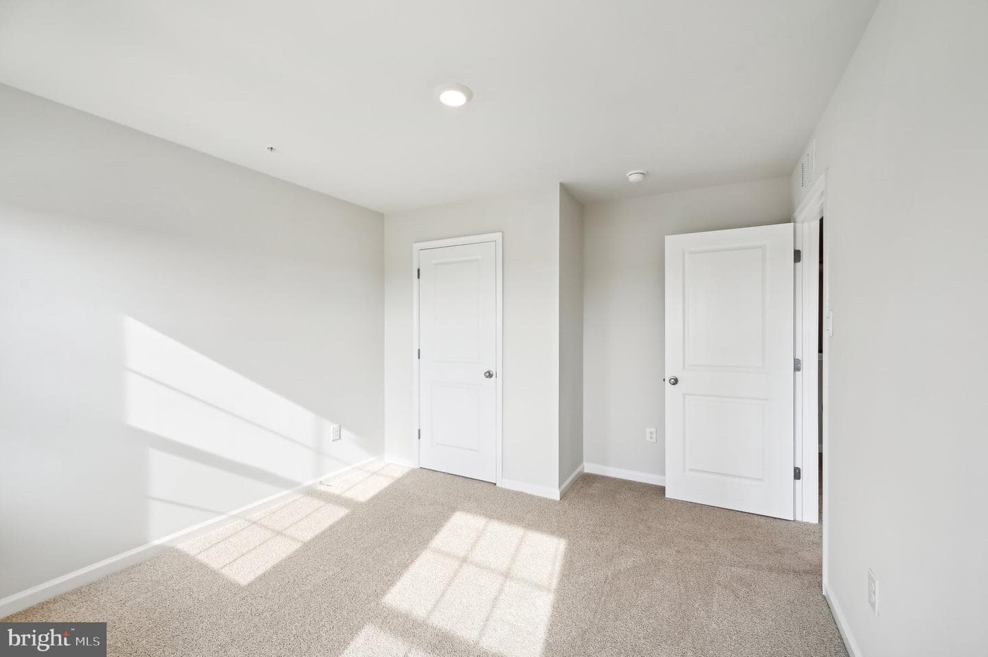 707 Managrass Drive photo 23