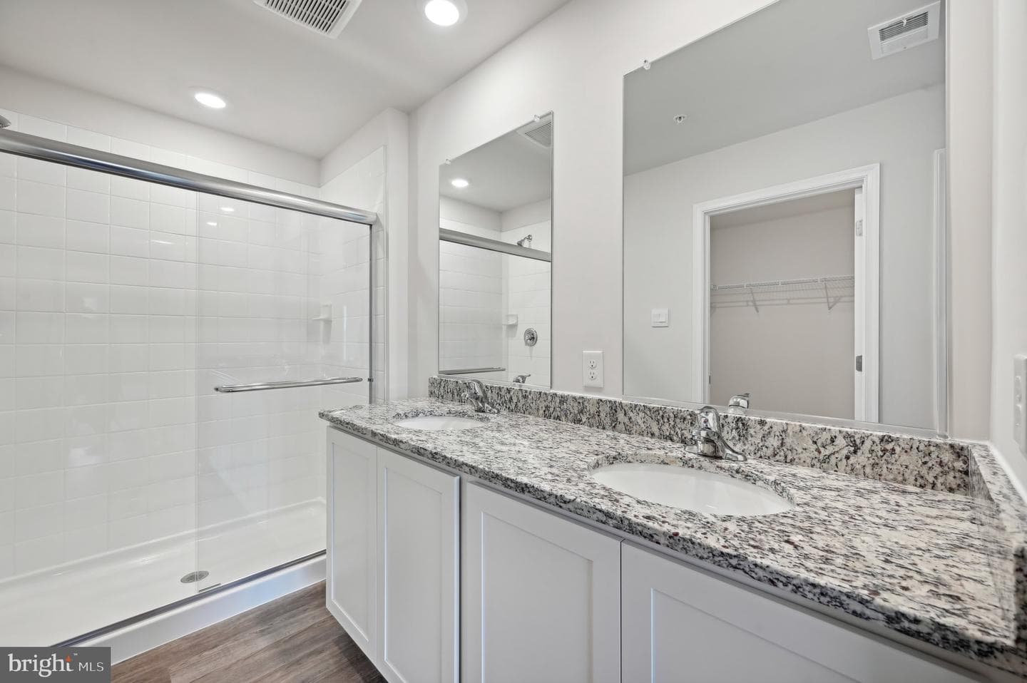 707 Managrass Drive photo 34