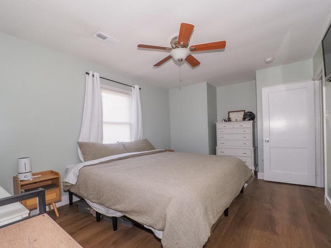 50 Mitchell Avenue photo 12
