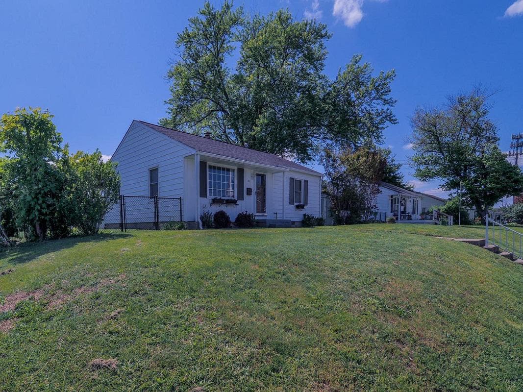 50 Mitchell Avenue photo 28