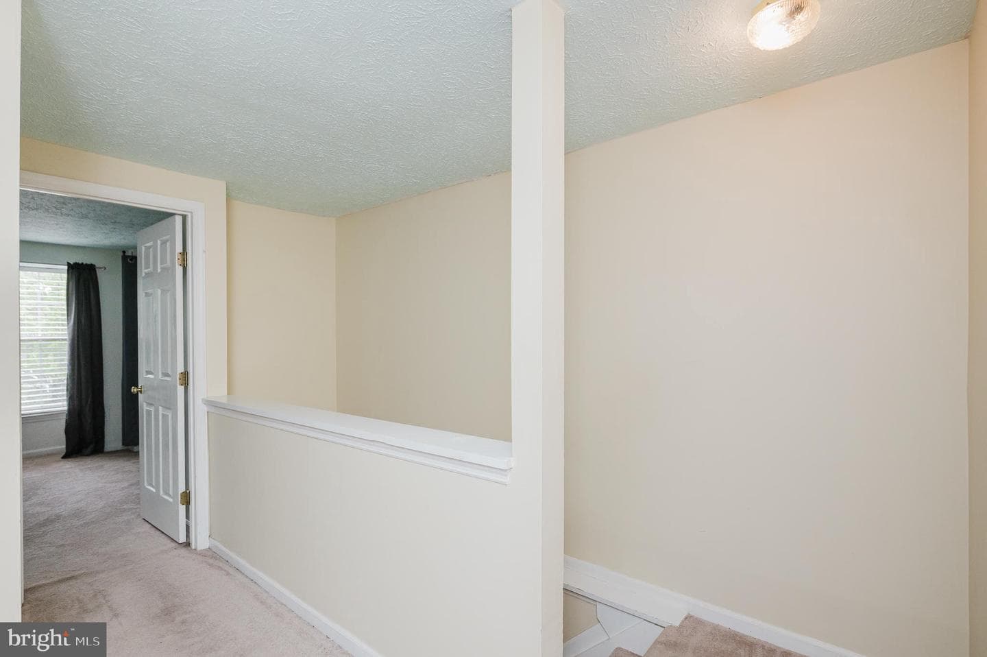 1829 Queen Anne Square photo 22