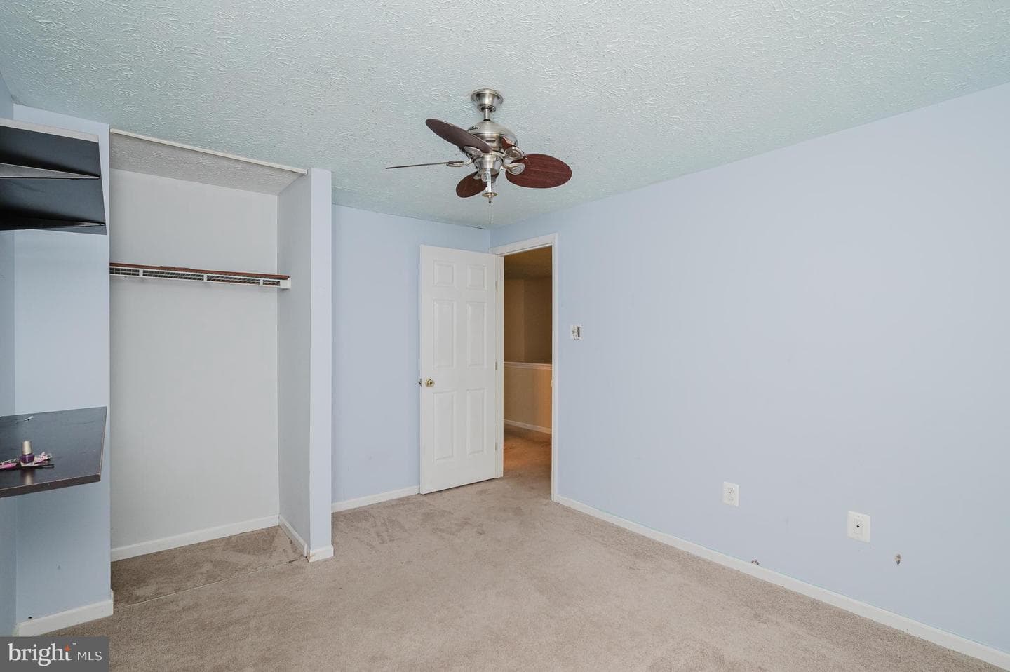 1829 Queen Anne Square photo 31