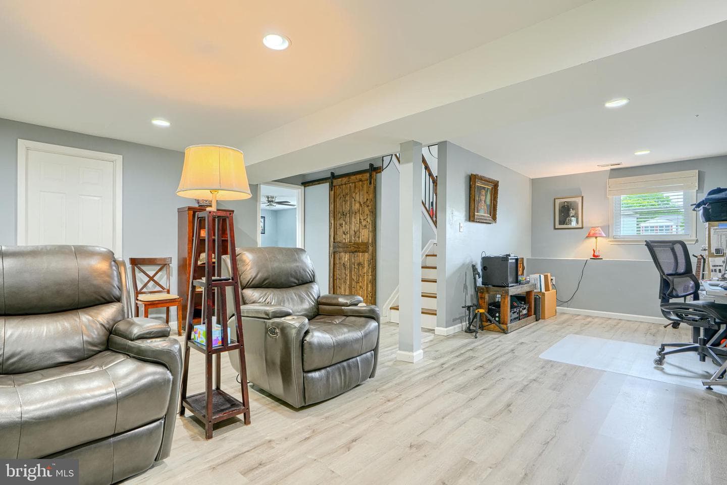 924 Edmund Street photo 27