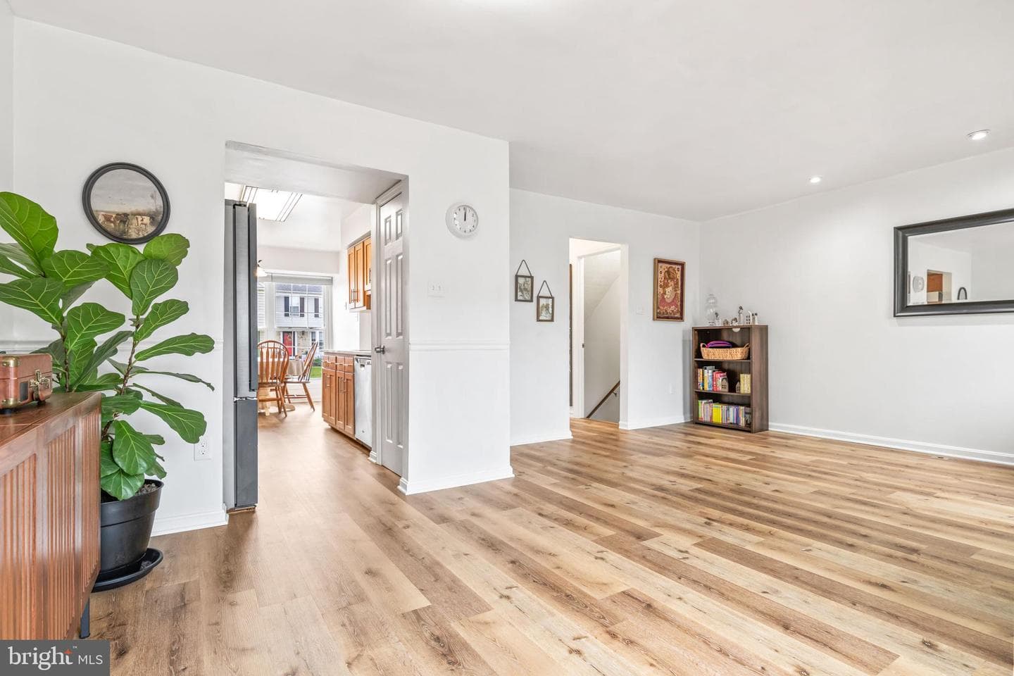 1806 Glendale Lane photo 18