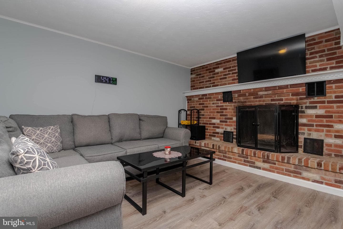615 Wingleaf Court photo 4