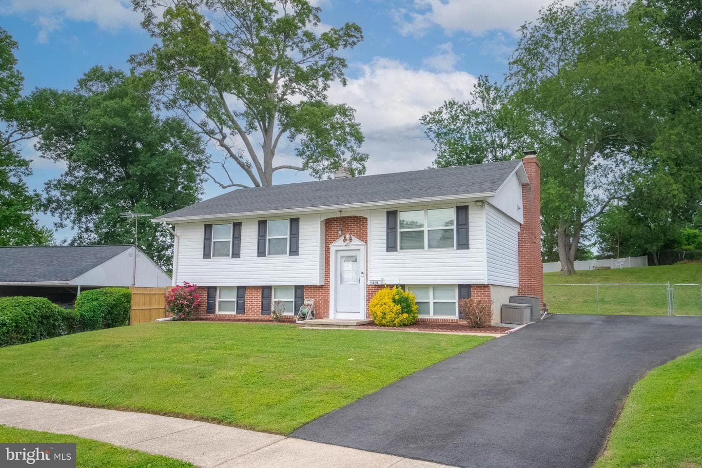 615 Wingleaf Court photo 43