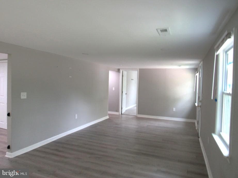 1533 Mitchell Lane photo 5