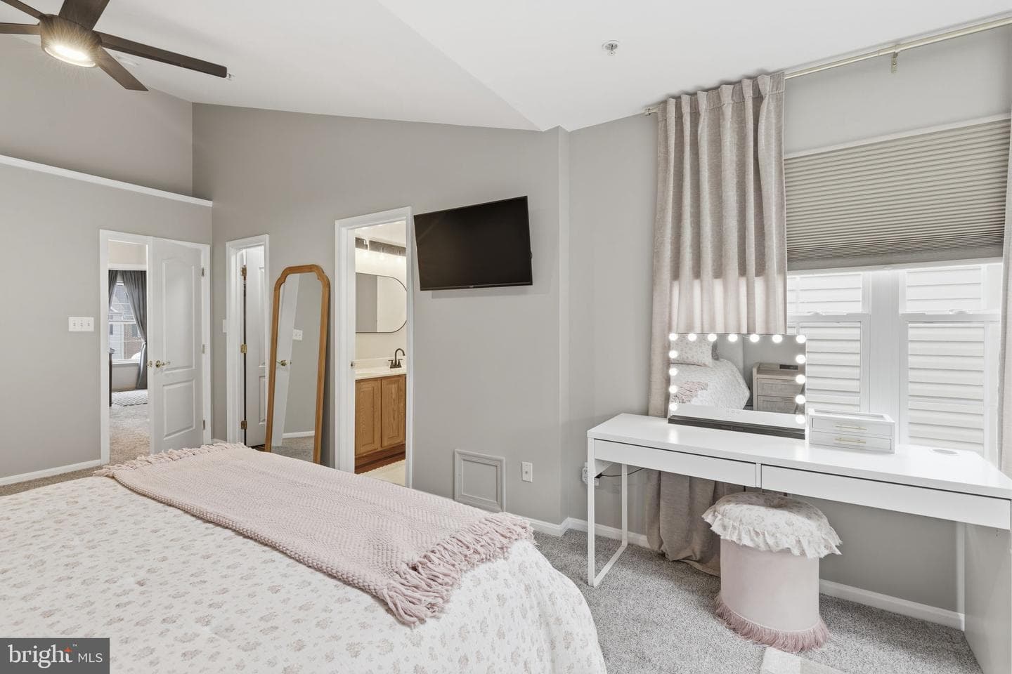 587 Kirkcaldy Way photo 21