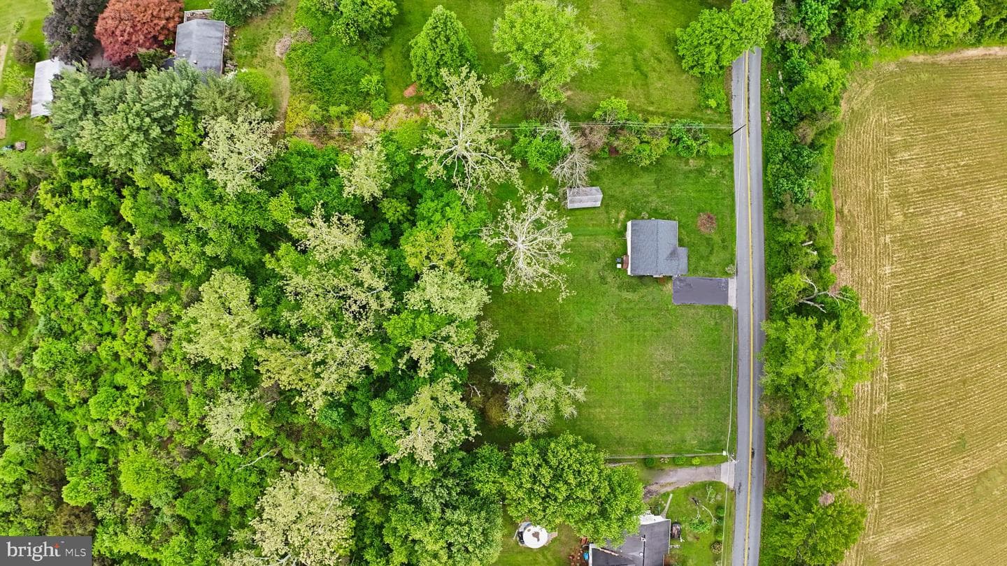 2715 Cullum Road photo 7