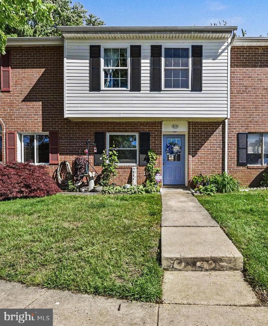 213 Foster Knoll Drive photo 1