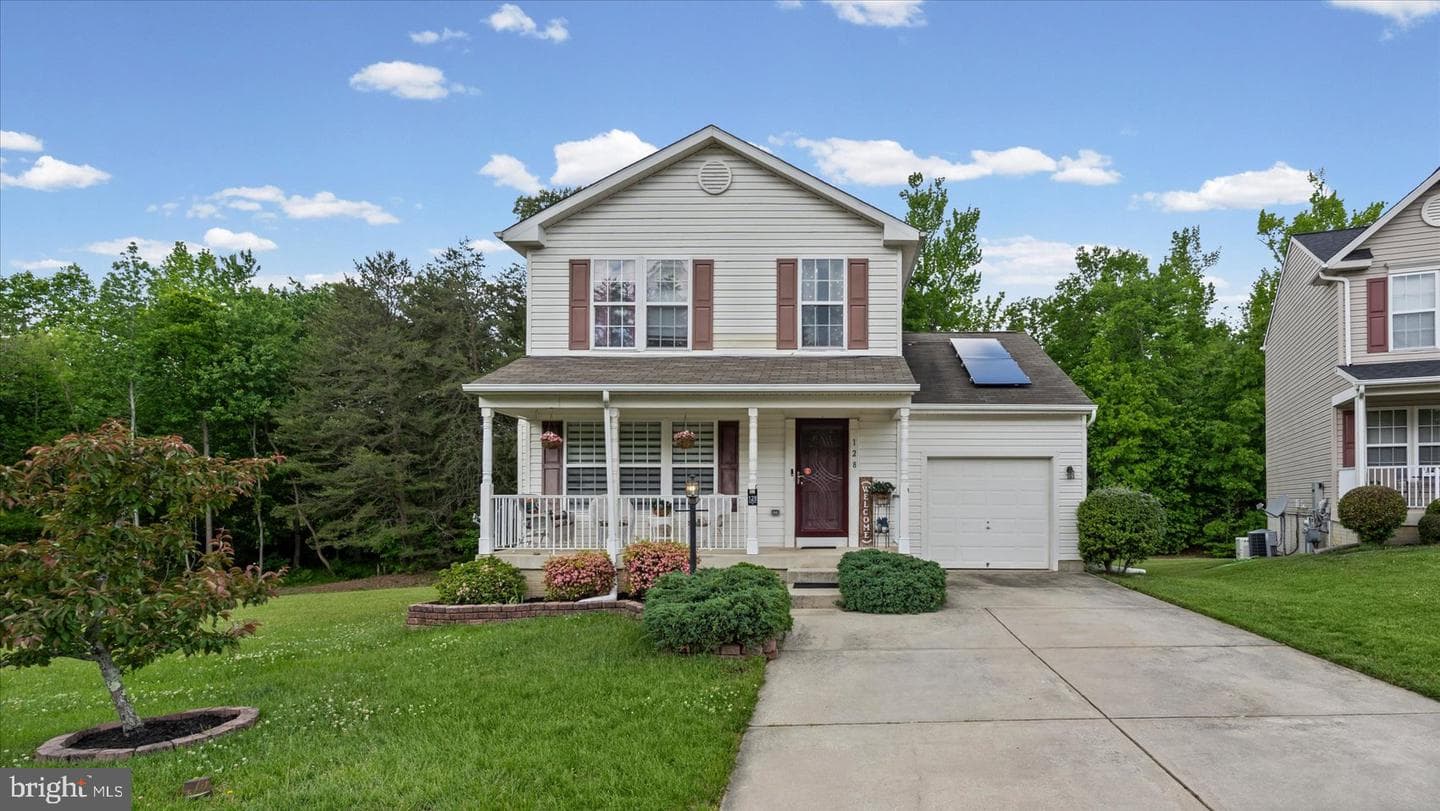 128 King James Circle photo 3