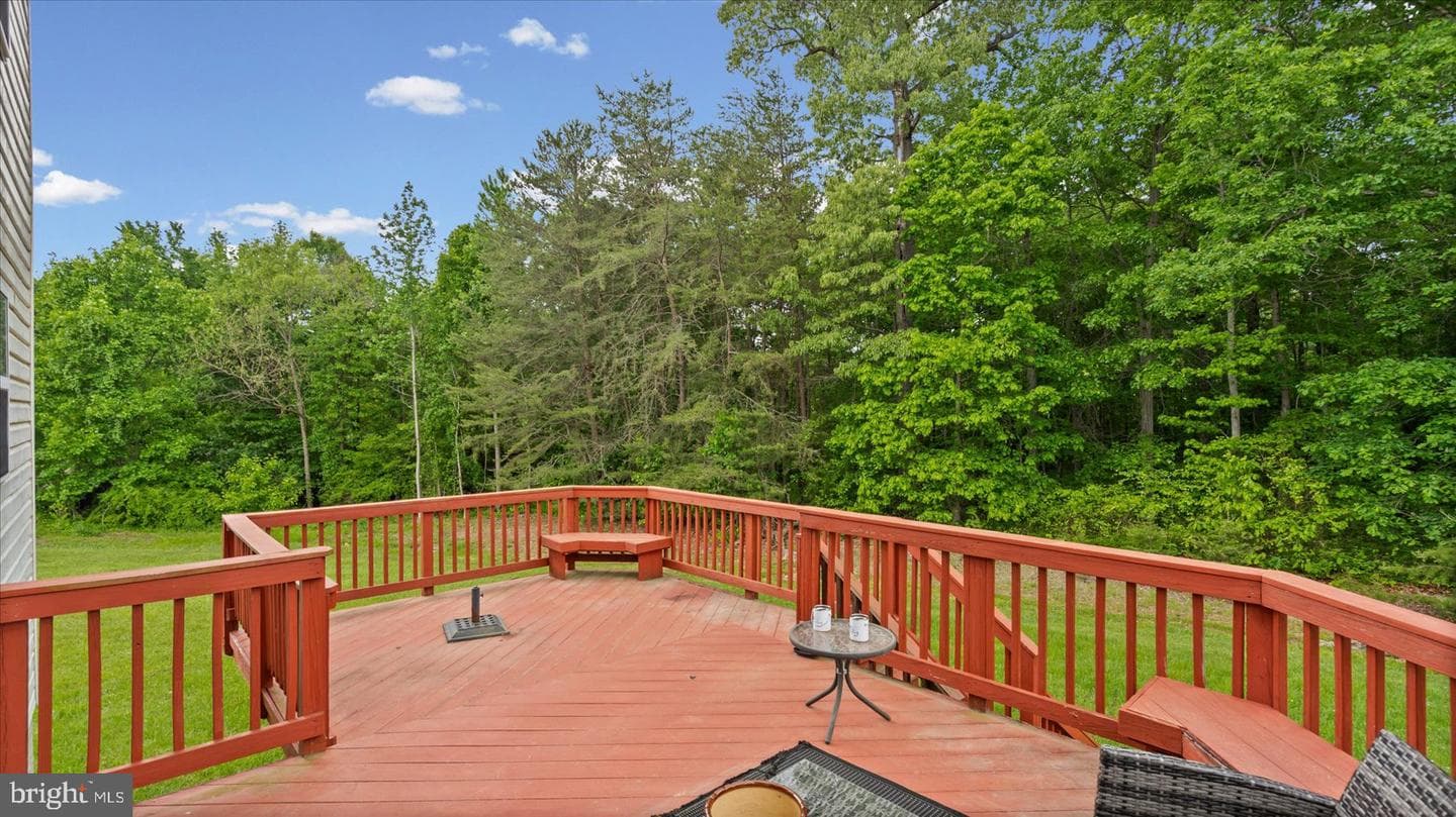 128 King James Circle photo 39