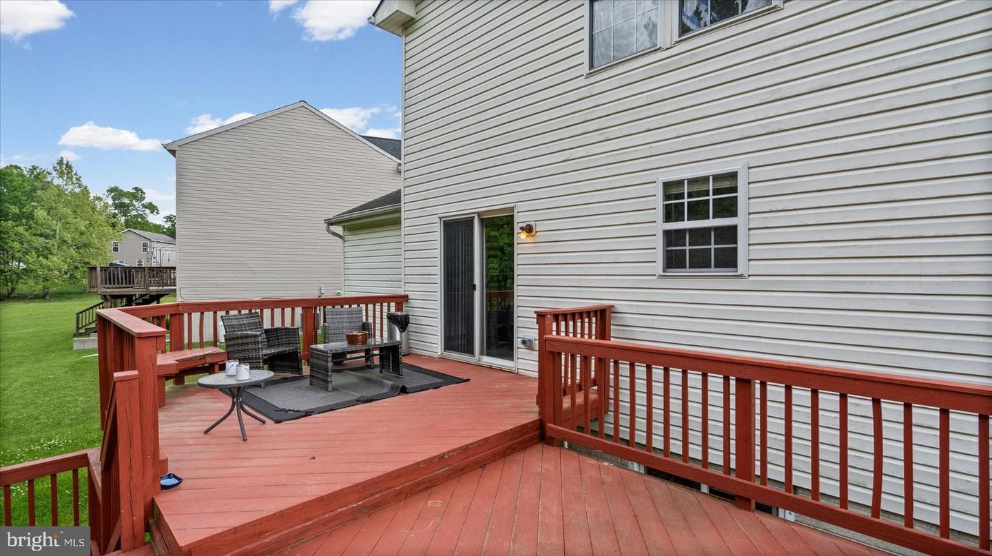 128 King James Circle photo 41