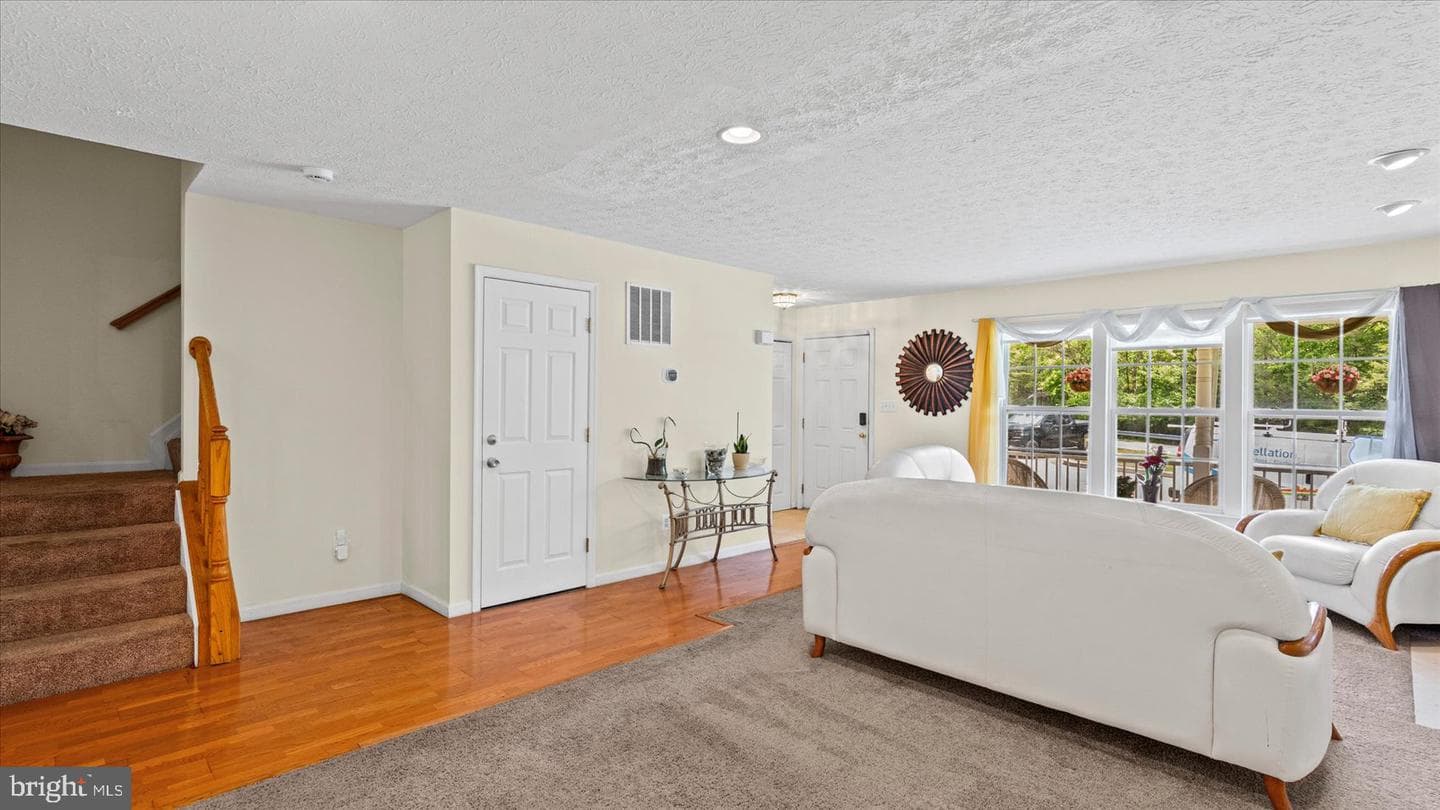 128 King James Circle photo 9