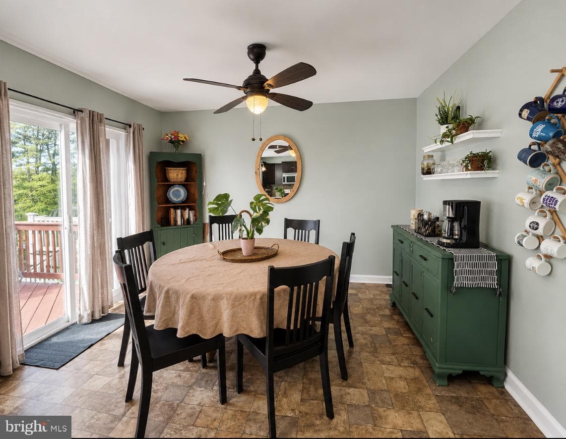 425 Kentmore Terrace photo 7
