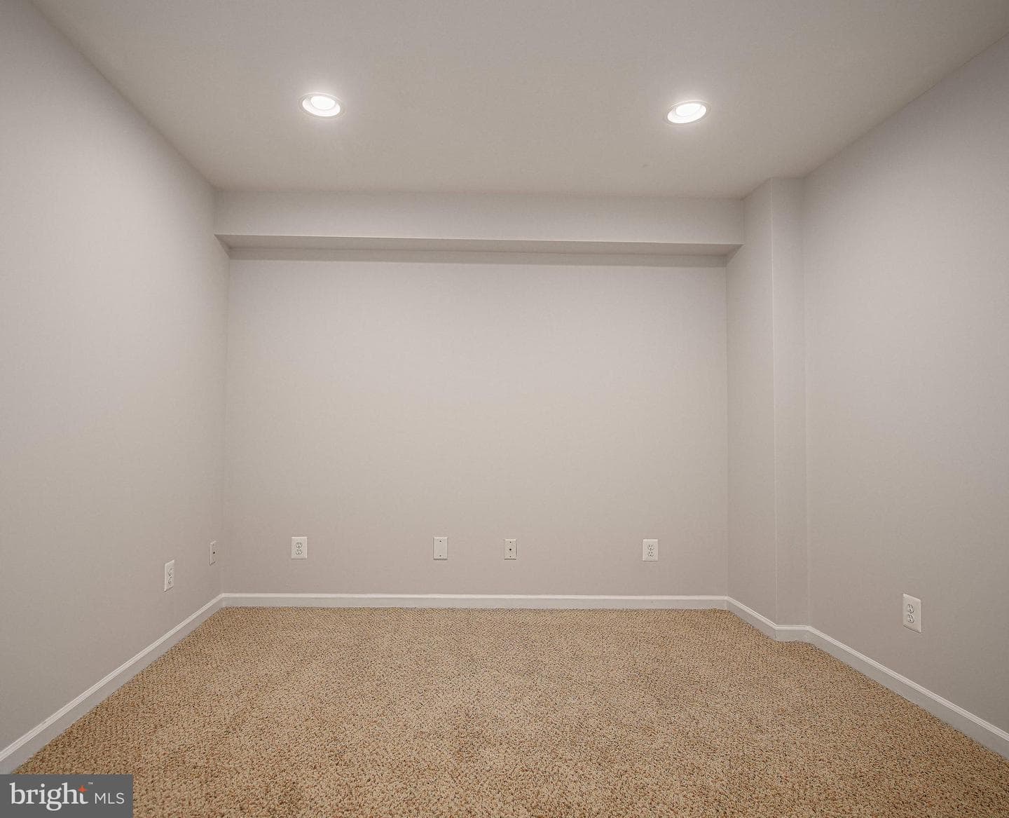 436 Clydebank Drive photo 40