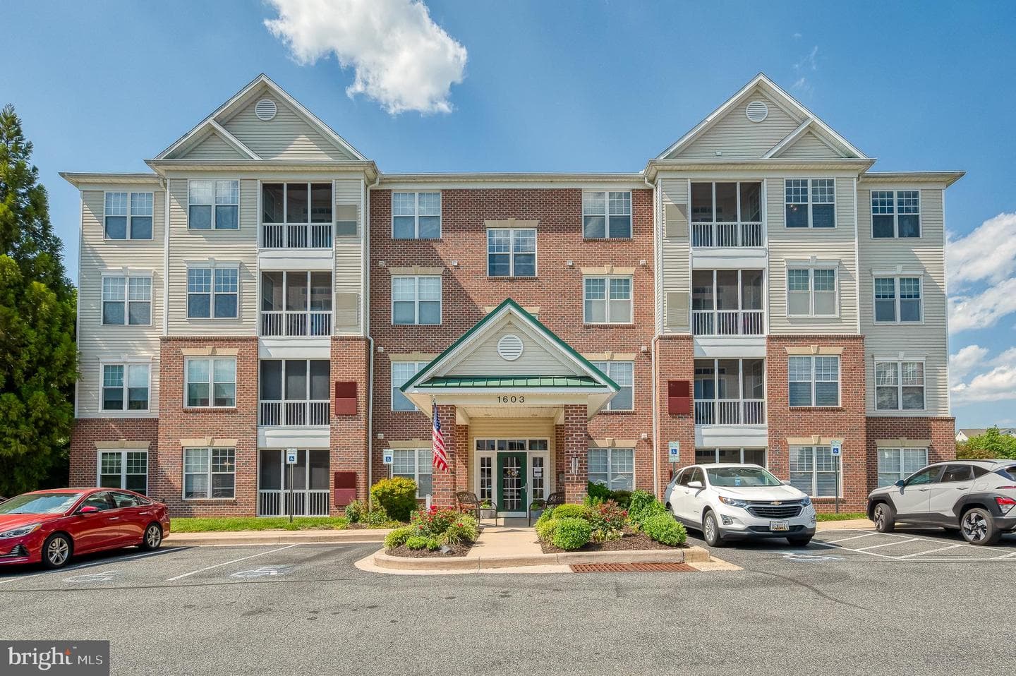 1603 Martha Court #101 photo 2