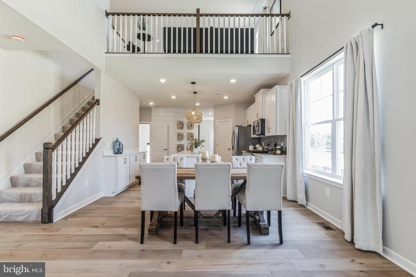 #142-3636 Dexter Court photo 11