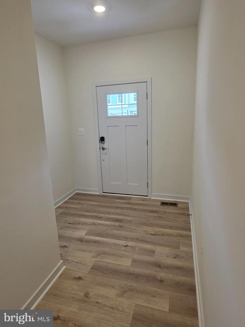 #142-3636 Dexter Court photo 31