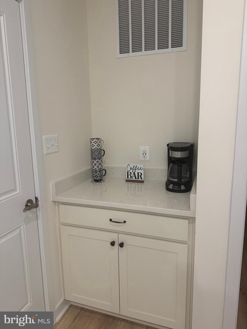 #142-3636 Dexter Court photo 34