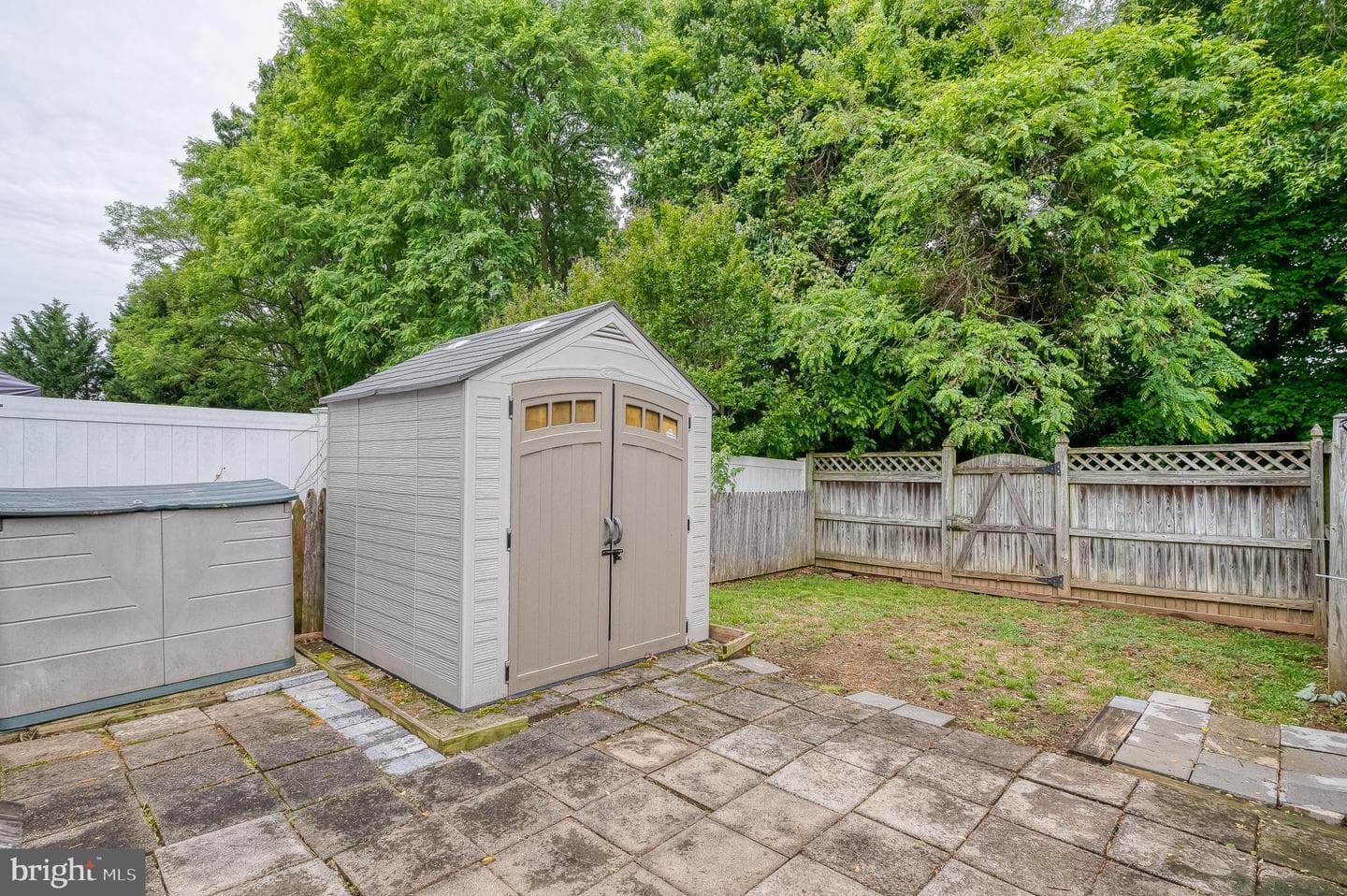 556 Macintosh Circle photo 35